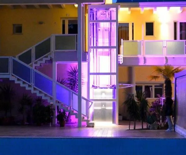 Alla Terrazza Отель 3*